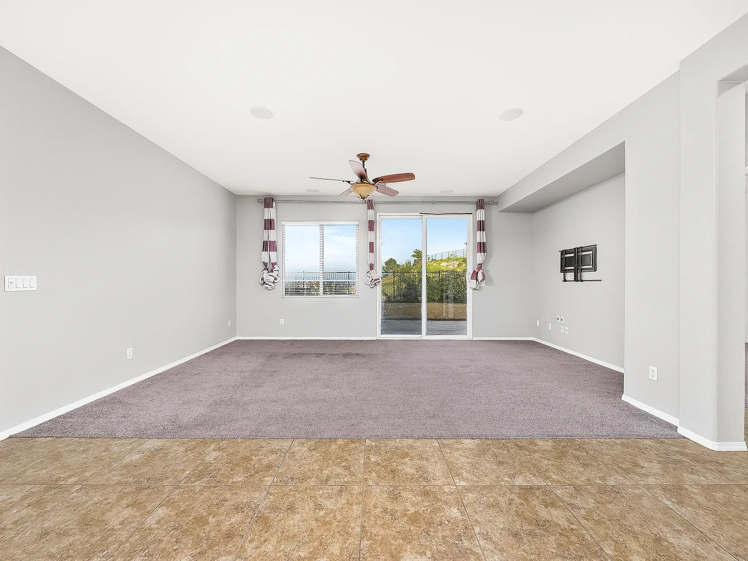 38572 Persian Way — Photo 3