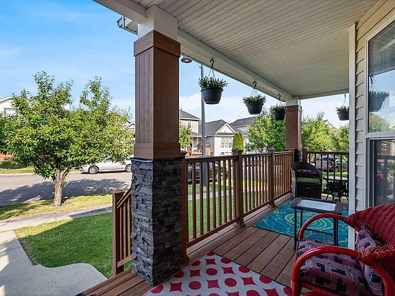 5th image of 31 Inverness Grv SE