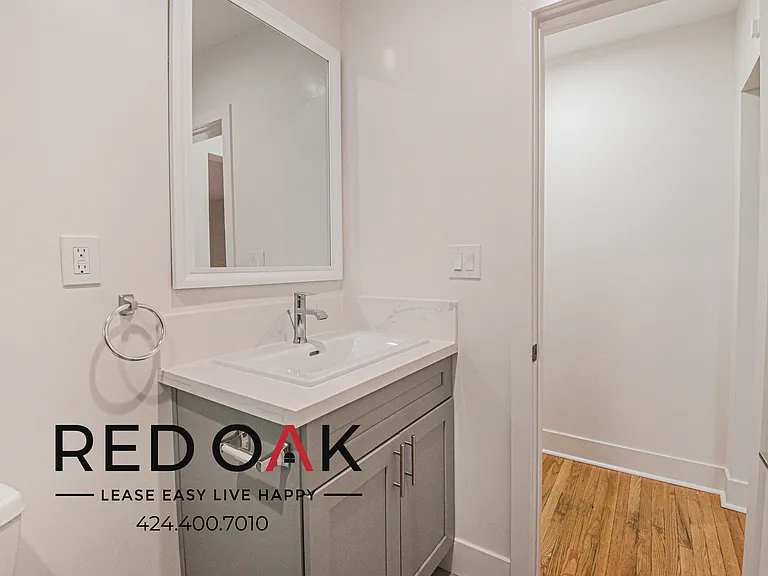 120 S Oxford Ave #8 — Photo 15