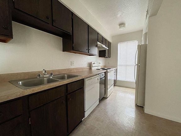 5th image of 407 Gladstell St #55