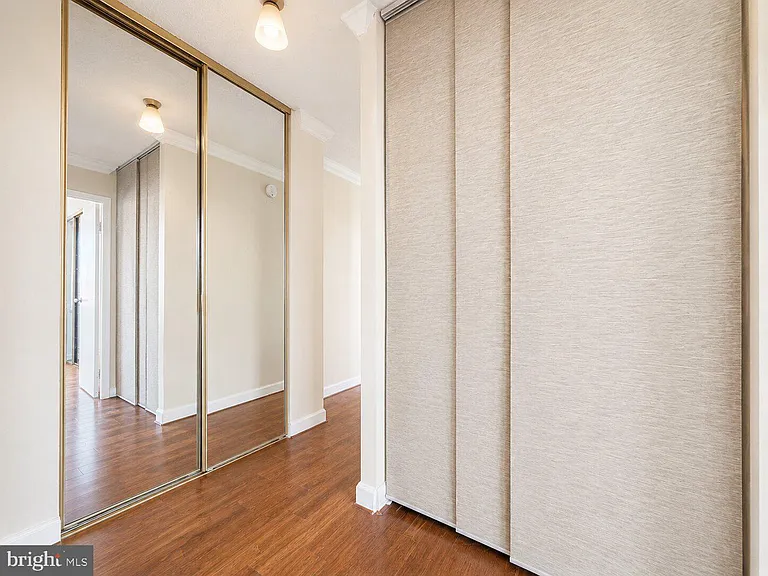 1301 S Arlington Ridge Rd #508 — Photo 14