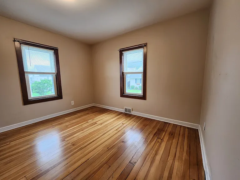 101 Acker St — Photo 12