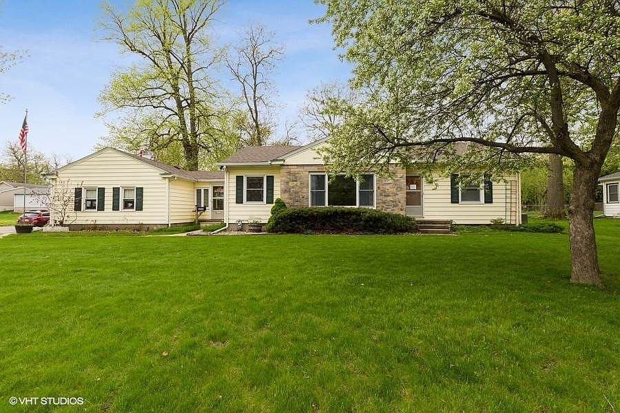 1st image of 2911 Cedar Heights Dr