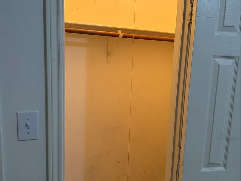 120 Hiwon Dr — Photo 37