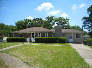 13 Godfrey Ln, Saint Louis, MO