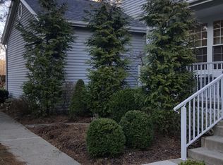 4362 Hillside Dr, Ann Arbor, MI 48105