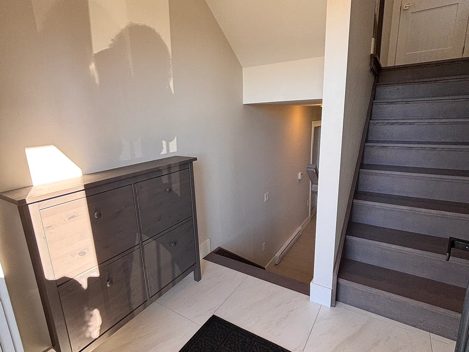 3 bed, 3.5 bath, 2000 sqft, $2,795 — Photo 3