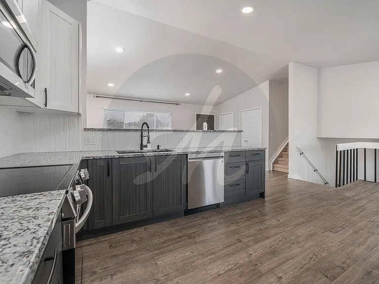4962 Filarees Cir — Photo 8