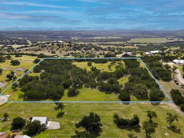96 Coyote Run, Fredericksburg, TX 78624