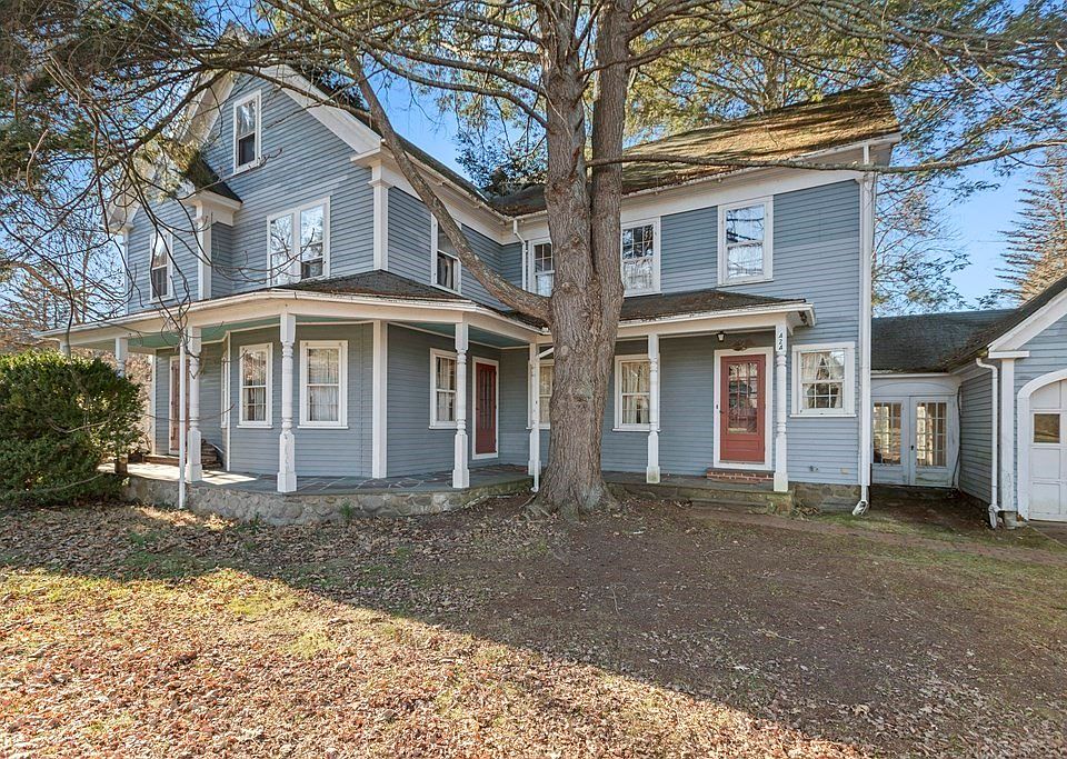 422 Central St, Acton, MA 01720 Zillow