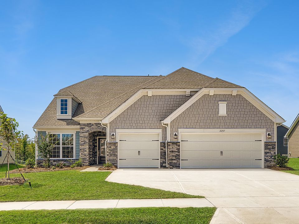 2287 Moon Crest Road Print Quality 001 01 Exterior Front Edit