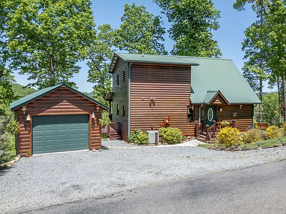 2nd image of 1055 Carolina Fox Cir