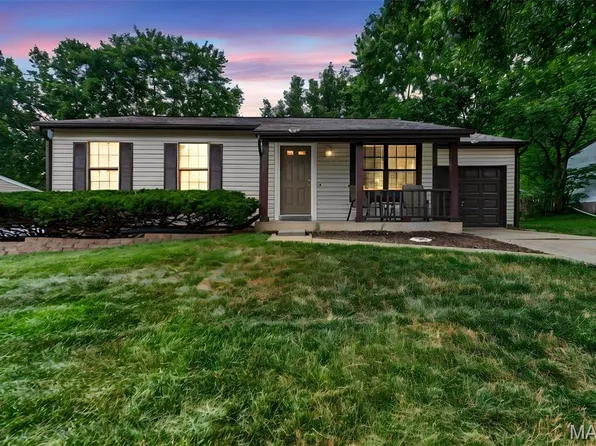 2305 Amarillo Dr, O'Fallon, MO 63368