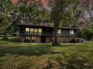 6025 Honey Locust Ln, Sedalia, MO 65301