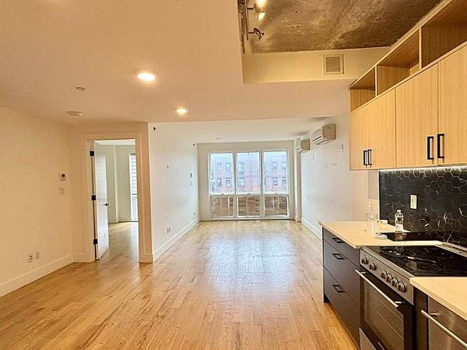 1st image of 200 Linden Blvd APT 8H