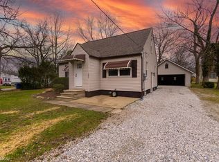 1295 E 357th St, Eastlake, OH 44095