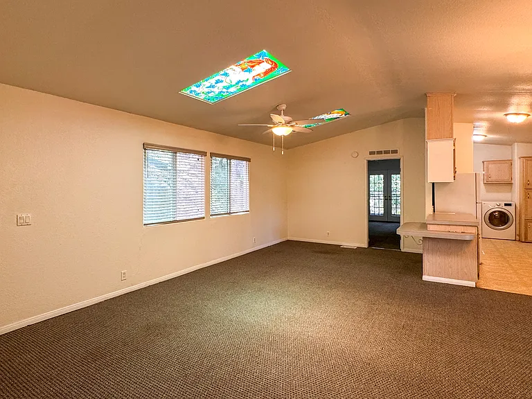 327 S Topanga Canyon Blvd #R — Photo 11
