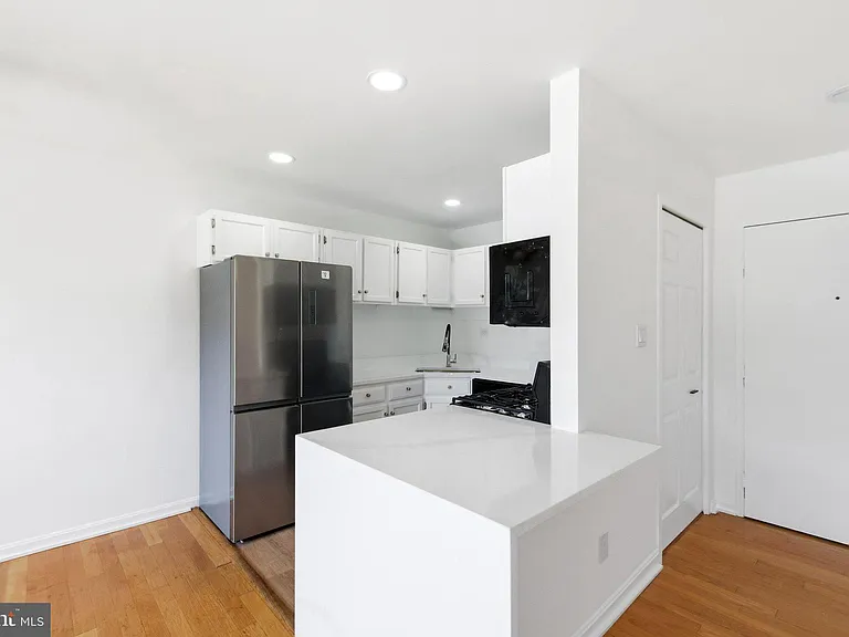 431 N Armistead St #307 — Photo 10