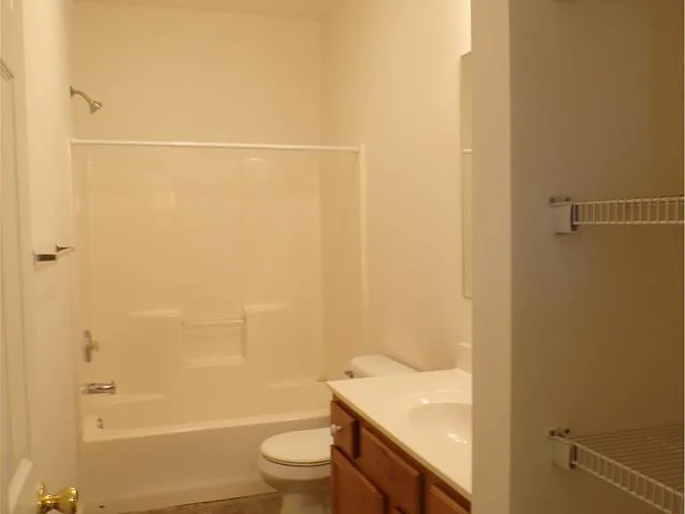 1624 W Whitehall St #1 — Photo 10