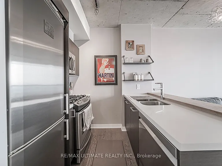 318 King St E #1108 — Photo 6