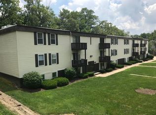 904 N Broadway Ave #220-1, Urbana, IL 61801