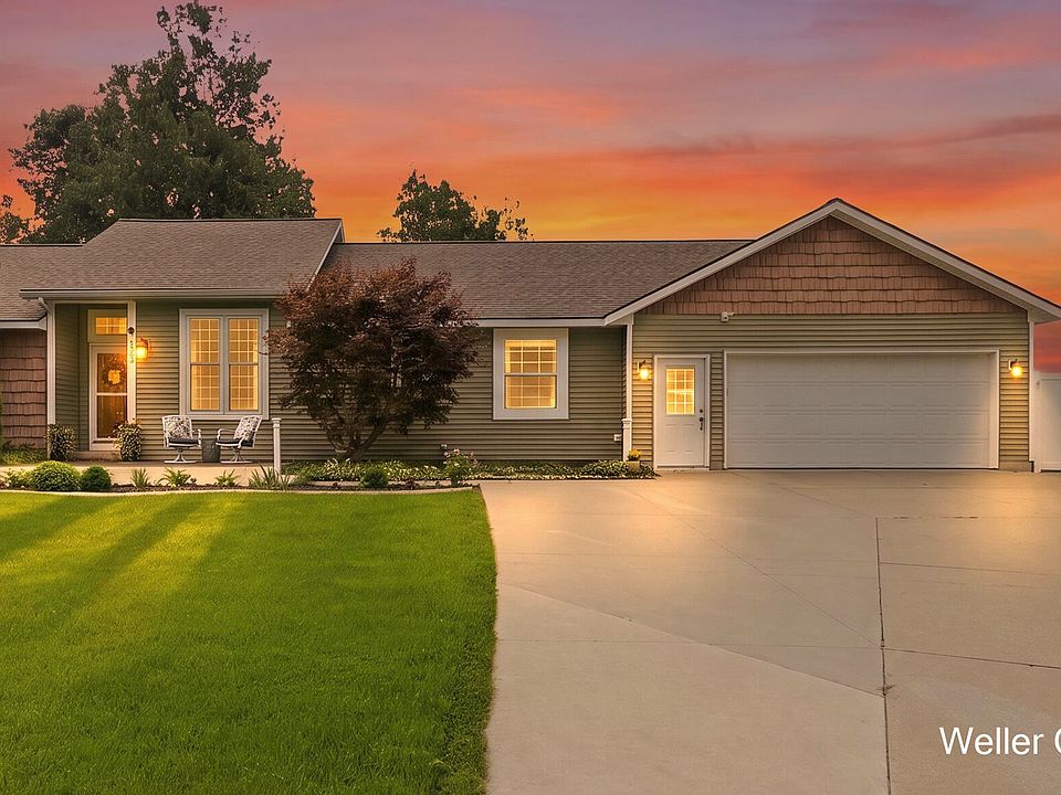 1st image of 1924 Cedarbrook Dr
