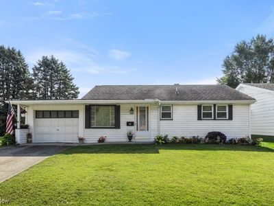 418 Phyllis Ave, Chester, WV, 26034