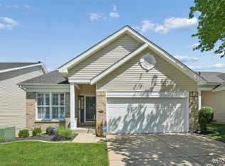 806 Whispering Village Cir, Ballwin, MO 63021