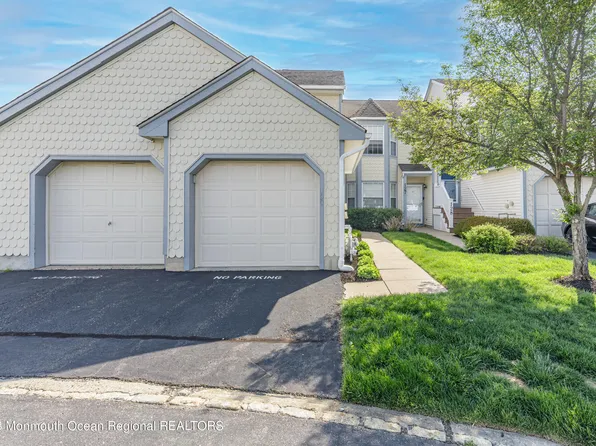 130 Evergreen Court, Freehold, NJ 07728