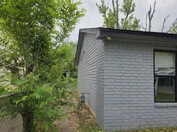 2nd image of 190 Kelso Rd