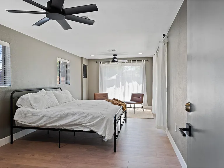 8744 N 6th Dr — Photo 38