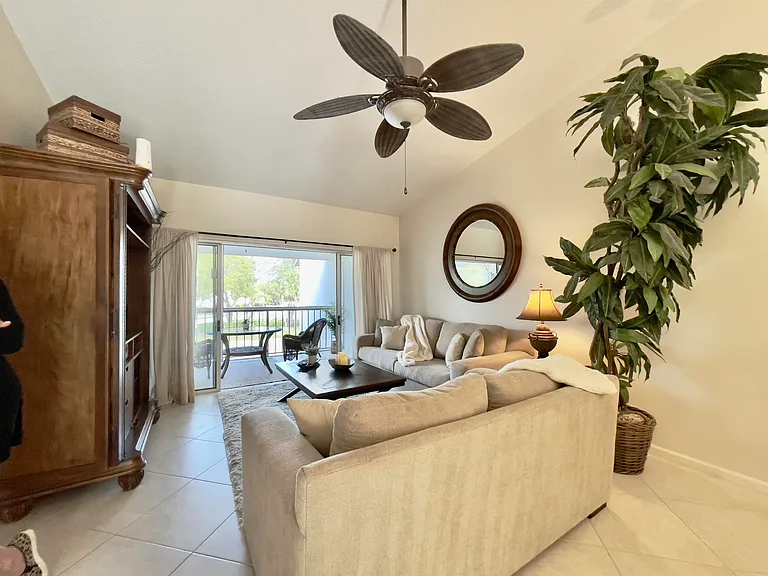 202 Cypress Point Dr #202 — Photo 14