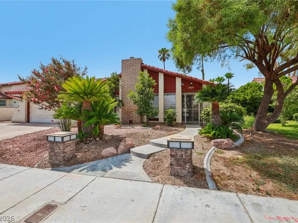 5829 Thor Dr, Las Vegas, NV 89103