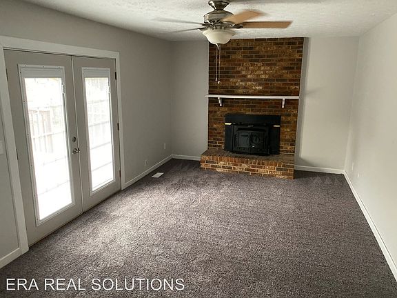 4th image of 7079 Blackoak Dr