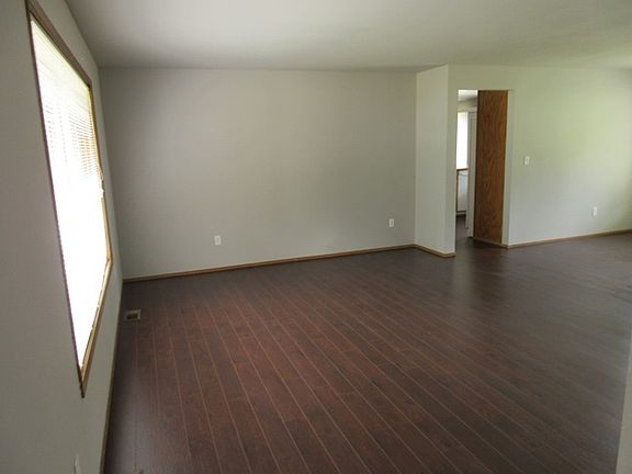 4th image of 821 144th Street Ct S