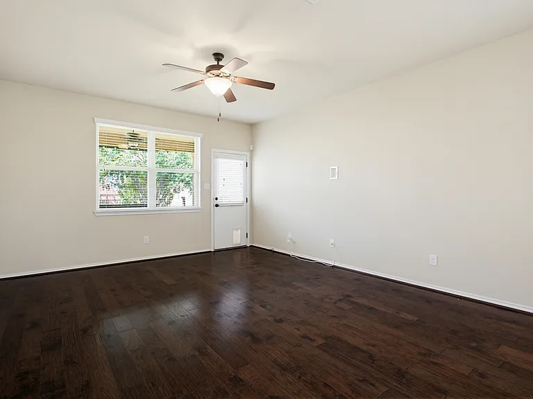 12427 Lincoln Crk — Photo 13