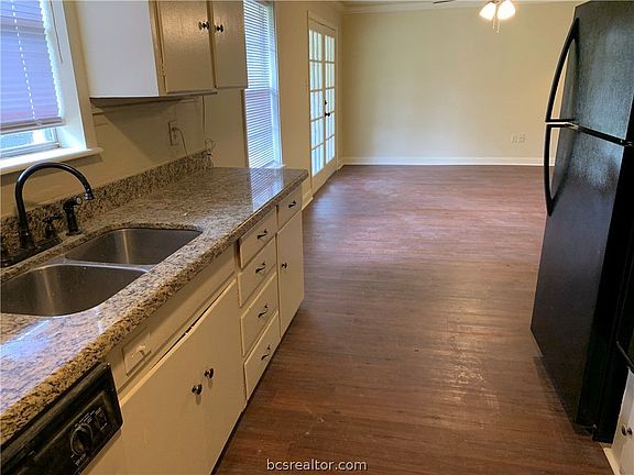 5th image of 1004 Timm Dr
