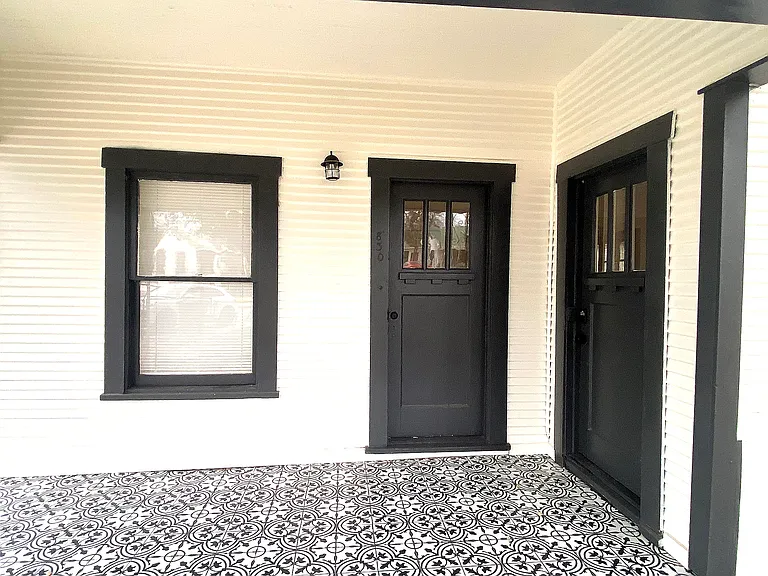 830 Texas Ave — Photo 8