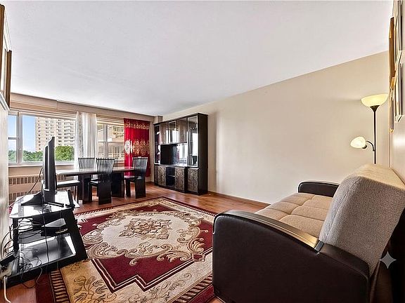 3rd image of 458 Neptune Ave APT 6T