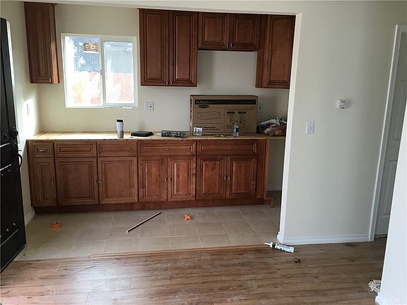 5th image of 11838 Cheshire St