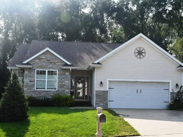 5736 SE 30th St, Des Moines, IA 50320