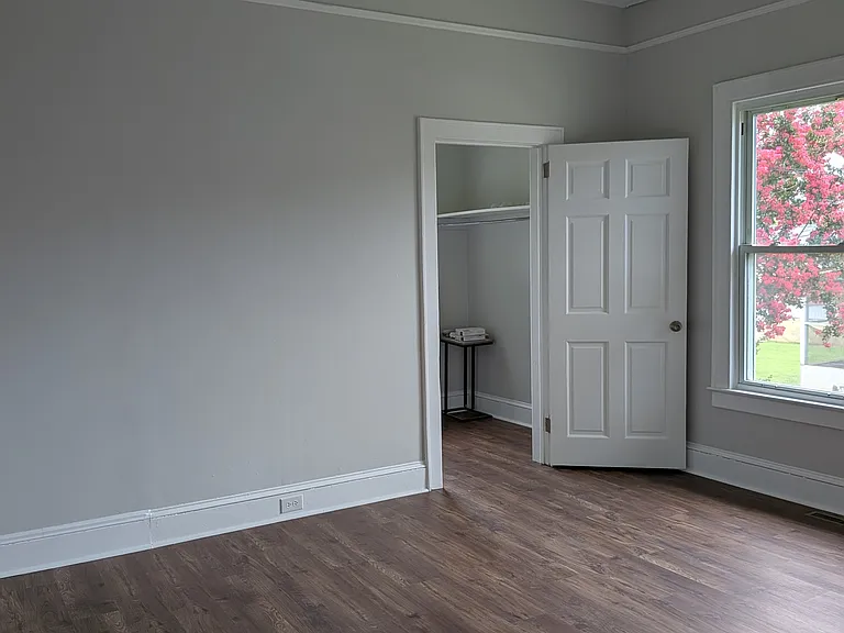 203 Allis Ave — Photo 7