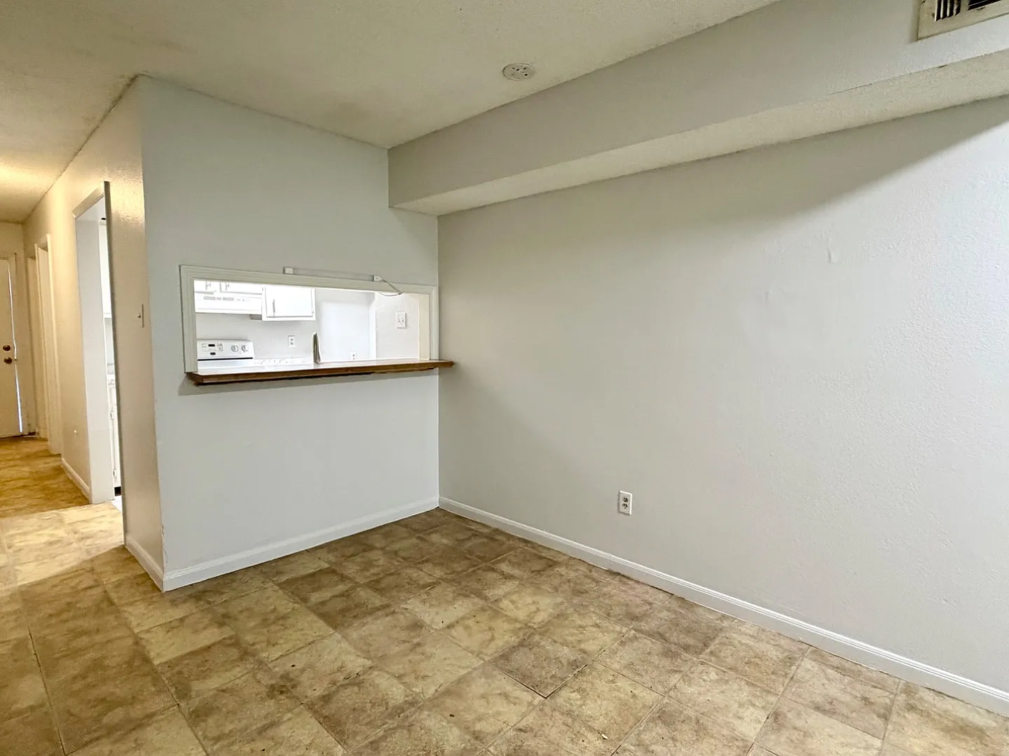 105 Windward St - 105 Windward St, Unit C — Photo 3