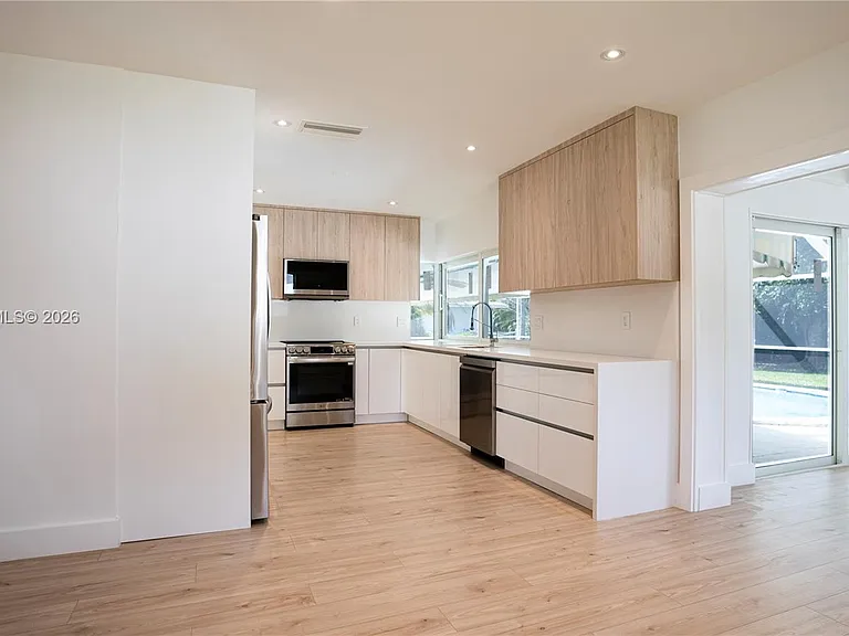 15340 SW 85th Ave — Photo 9