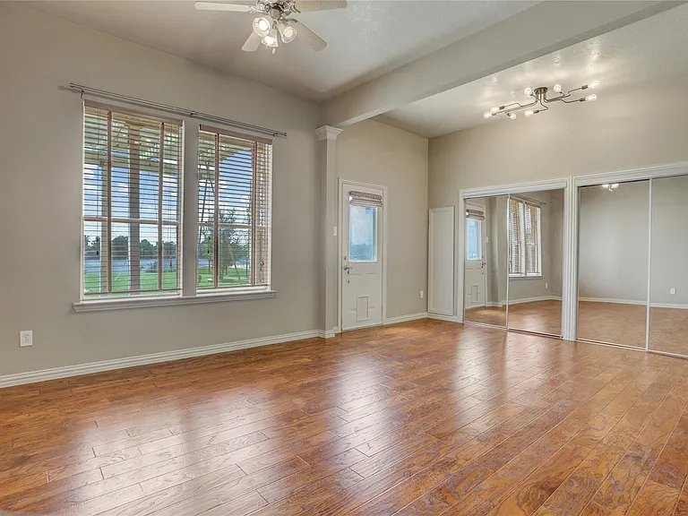 10006 Autumn Lake Trl — Photo 13