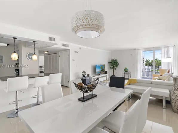 211 S Ocean Dr APT 304, Hollywood, FL 33019