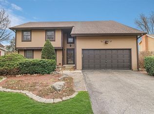 310 Waxwing Ave, Naperville, IL