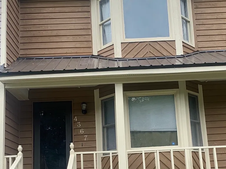 4367 Barrington Pl — Photo 2