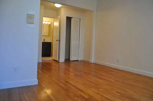 Rented by Sky Management | media 20