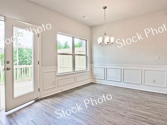 3rd image of 491 Rockfern Ct